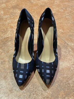 Fergie pointed  Toe Women's Dress Pumps in Blue Plaid
